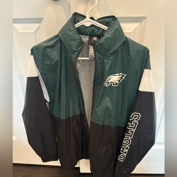 official NFL Eagles Youth Jacket with line - youth 14/16 - never worn - Picture 1 of 5